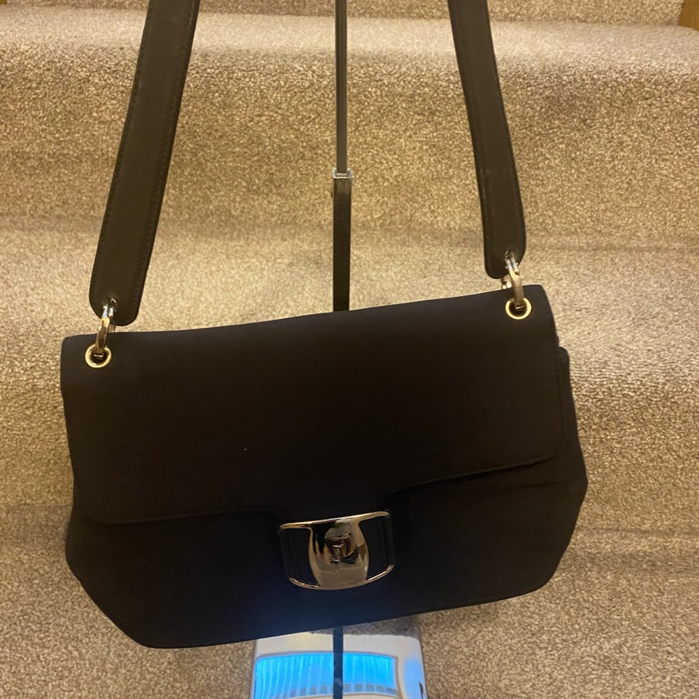 Ferragamo shoulder bag - Picture 12 of 12
